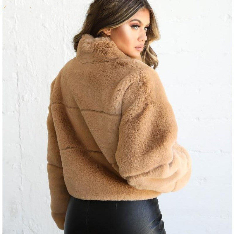 Woman's Sleek Thermal Zip Jacket