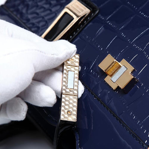 Elegant Luxury Women’s Handbag | Premium Designer-Inspired Shoulder Bag with Timeless Style