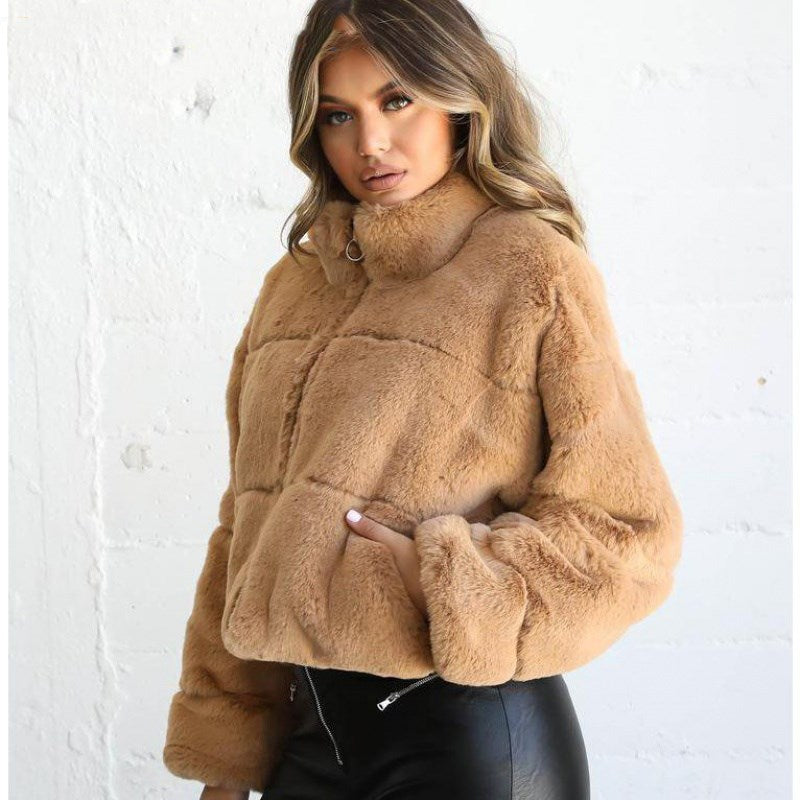 Woman's Sleek Thermal Zip Jacket
