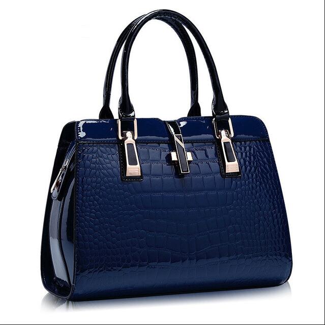 Elegant Luxury Women’s Handbag | Premium Designer-Inspired Shoulder Bag with Timeless Style