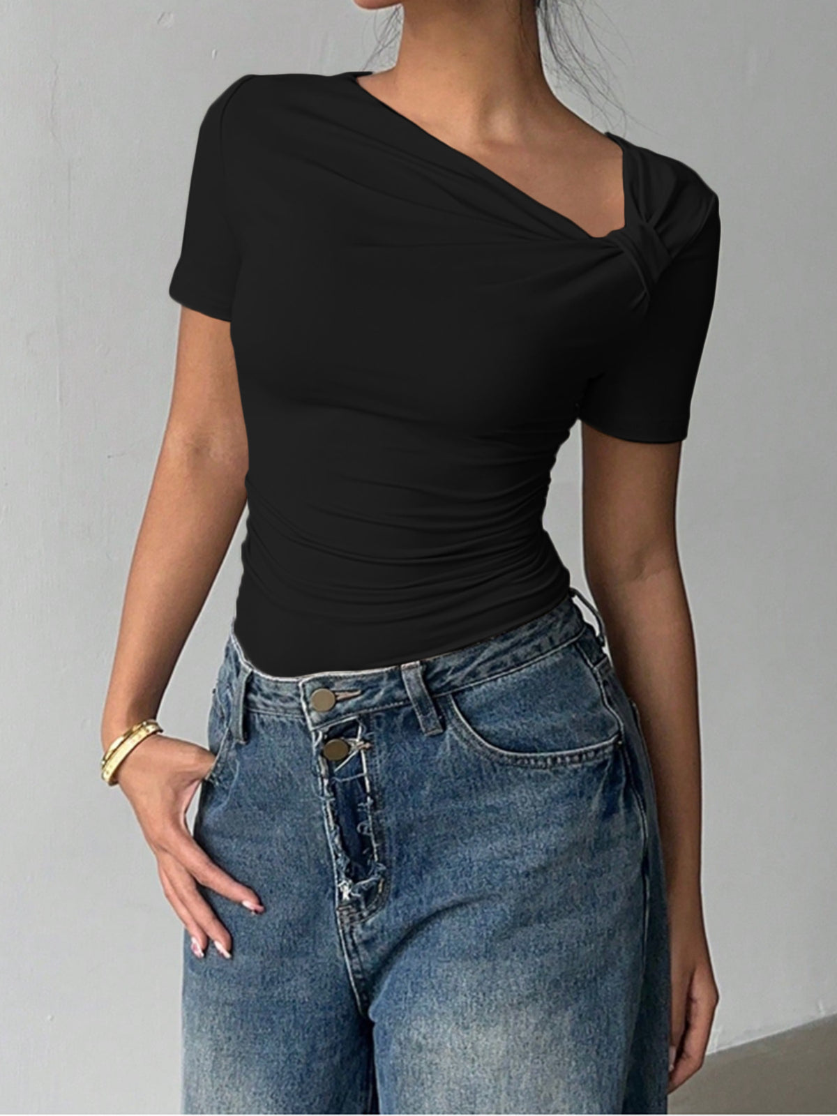 High-end Off-shoulder top
